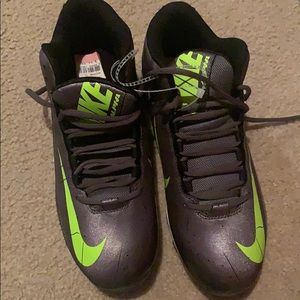 Nike football cleats shoes